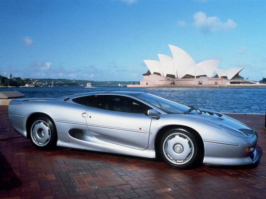  Jaguar XJ220 1992 года  (UK) (фото 11 из 11)